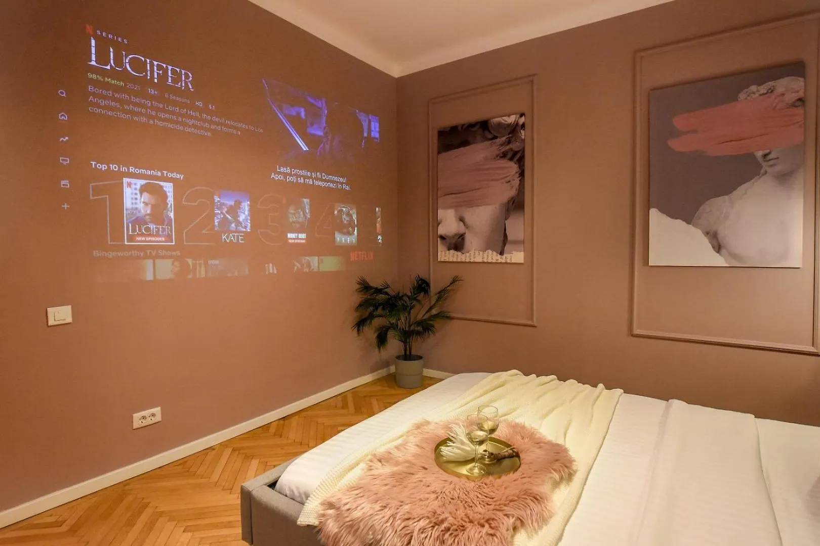 Modern Stay - Central Studios With Wall Projector Near Radisson Bucharest